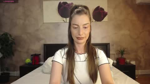 Snapshot of hotilia18 chatting on April 20, 2026, 5:16 pm Lia online show from April 20, 2026, 5:16 pm