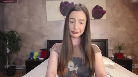 Snapshot of hotilia18 chatting on April 23, 2026, 4:31 pm Lia online show from April 23, 2026, 4:31 pm