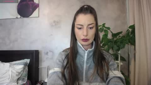 Snapshot of hotilia18 chatting on May 2, 2026, 7:08 pm Lia online show from May 2, 2026, 7:08 pm