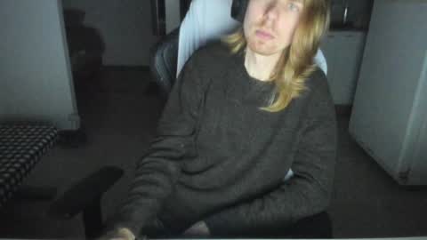 Snapshot of hotinhell666 chatting on December 6, 2024, 2:49 pm Hikikomori Alex online show from December 6, 2024, 2:49 pm