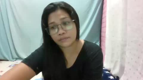 hotlavender online show from September 10, 2025, 4:45 am