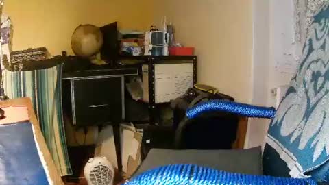 hotleopold online show from January 3, 2025, 11:33 pm