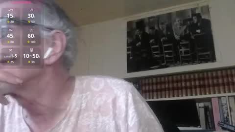 hotlux_54 online show from May 31, 2026, 4:47 pm