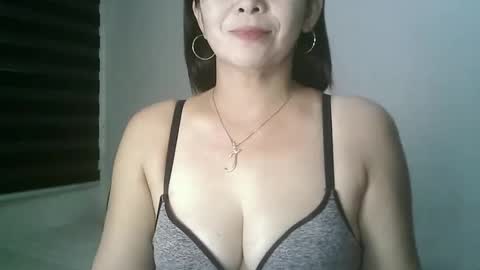 Snapshot of hotmamajen4u chatting on May 8, 2026, 2:50 am hotmamajen4u online show from May 8, 2026, 2:50 am