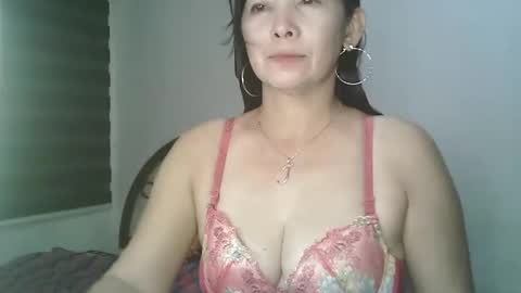 Snapshot of hotmamajen4u chatting on May 11, 2026, 12:22 pm hotmamajen4u online show from May 11, 2026, 12:22 pm