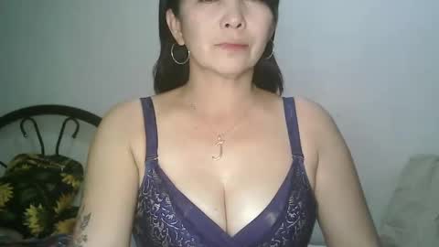 Snapshot of hotmamajen4u chatting on May 18, 2026, 5:24 am hotmamajen4u online show from May 18, 2026, 5:24 am