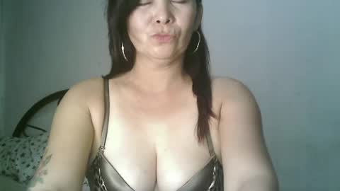 Snapshot of hotmamajen4u chatting on June 24, 2026, 1:32 pm hotmamajen4u online show from June 24, 2026, 1:32 pm