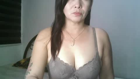 Snapshot of hotmamajen4u chatting on July 22, 2026, 12:13 am hotmamajen4u online show from July 22, 2026, 12:13 am