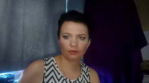 Snapshot of hotmamaqueen234 chatting on July 31, 2026, 7:52 am hotmamaqueen234 online show from July 31, 2026, 7:52 am