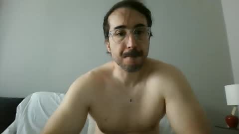 Snapshot of hotman_40_ chatting on April 18, 2026, 8:18 am hotman_40_ online show from April 18, 2026, 8:18 am