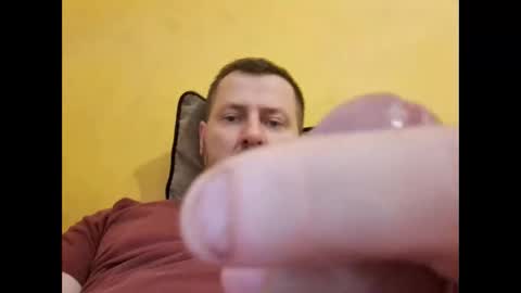 hotmariusz15 online show from November 9, 2025, 1:09 pm