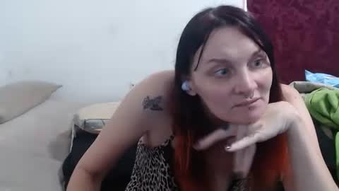 hotmodel1984 online show from October 2, 2025, 7:10 pm