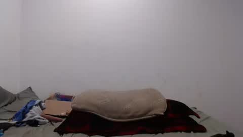 hotmodel1984 online show from April 30, 2026, 9:19 pm
