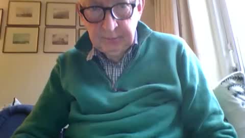 hotmuff99 online show from October 13, 2025, 4:18 pm