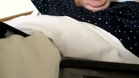 hotmuff99 online show from November 8, 2025, 8:47 am