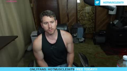 hotmuscles6t9 online show from May 3, 2026, 8:53 am
