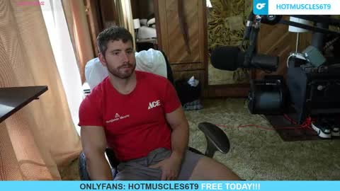 hotmuscles6t9 online show from May 14, 2026, 3:30 pm