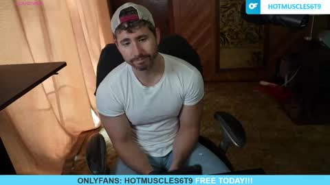 hotmuscles6t9 online show from May 27, 2026, 2:25 pm