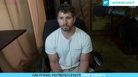 hotmuscles6t9 online show from May 31, 2026, 7:04 pm