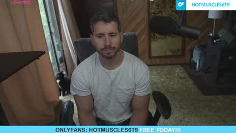 hotmuscles6t9 online show from June 22, 2026, 2:03 pm