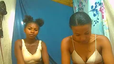 hotornela98 online show from March 24, 2026, 9:14 am