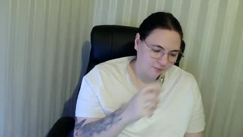 Snapshot of hotpanthers chatting on November 14, 2025, 6:28 pm hotpanthers online show from November 14, 2025, 6:28 pm