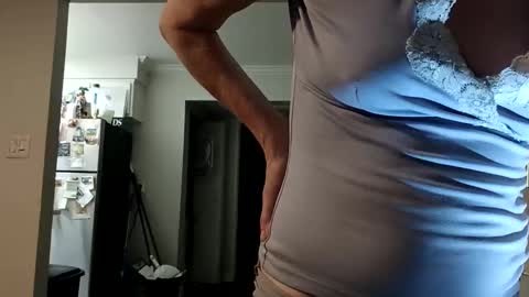 hotpepperose online show from April 3, 2026, 2:42 am