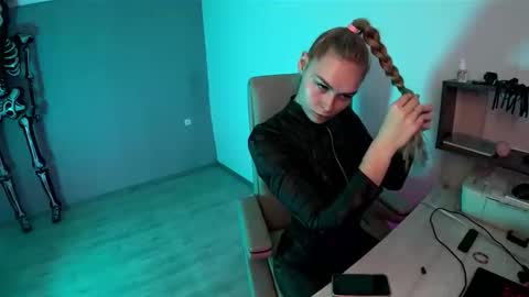 Snapshot of hotprincess2hot chatting on November 11, 2025, 11:10 am hotprincess2hot online show from November 11, 2025, 11:10 am