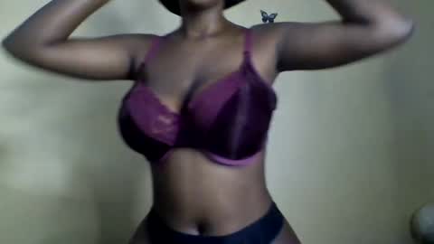 hotpussy online show from June 19, 2026, 11:47 am