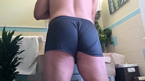 hotrox6942 online show from September 18, 2025, 9:39 pm