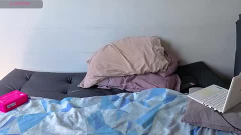 Snapshot of hotstud_999 chatting on November 1, 2025, 6:43 pm Andres online show from November 1, 2025, 6:43 pm