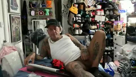 hotstuff775616 online show from March 18, 2026, 1:53 am