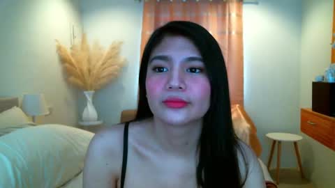 Snapshot of hotsweetangel00 chatting on February 21, 2025, 3:23 am Sweet Angel online show from February 21, 2025, 3:23 am