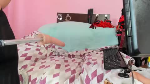 Snapshot of hotsweetangel4u chatting on February 11, 2025, 8:37 am Monica online show from February 11, 2025, 8:37 am