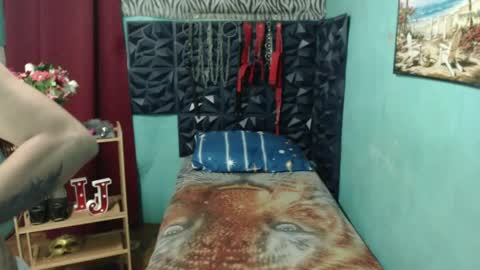 Snapshot of hottasianme chatting on January 8, 2025, 9:53 am hottasianme online show from January 8, 2025, 9:53 am