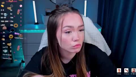 Snapshot of hottease_pvt chatting on February 12, 2026, 6:14 pm hello Im Eva online show from February 12, 2026, 6:14 pm