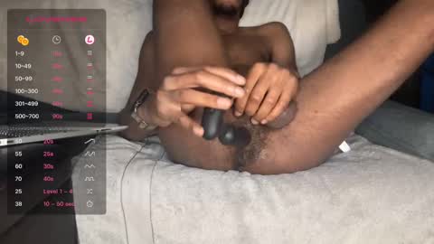 Snapshot of hottee1992 chatting on January 26, 2025, 1:09 am BlackEdge online show from January 26, 2025, 1:09 am