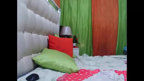 Snapshot of hottesa2019 chatting on February 5, 2025, 3:09 pm THEONE online show from February 5, 2025, 3:09 pm