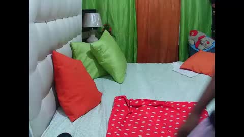 Snapshot of hottesa2019 chatting on February 8, 2025, 1:01 pm THEONE online show from February 8, 2025, 1:01 pm