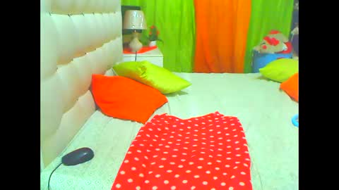 Snapshot of hottesa2019 chatting on February 16, 2025, 11:59 pm THEONE online show from February 16, 2025, 11:59 pm