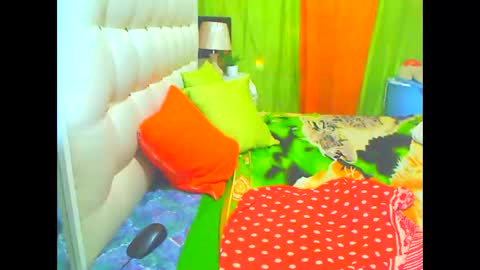 Snapshot of hottesa2019 chatting on March 9, 2025, 5:17 pm THEONE online show from March 9, 2025, 5:17 pm