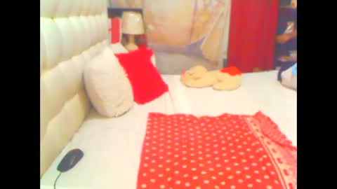 Snapshot of hottesa2019 chatting on October 14, 2025, 10:38 am THEONE online show from October 14, 2025, 10:38 am