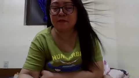 Snapshot of hottie_amanda69 chatting on April 15, 2026, 2:24 pm hottie_amanda69 online show from April 15, 2026, 2:24 pm