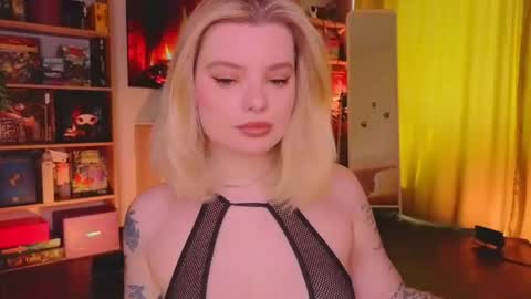 Snapshot of hottie_jane chatting on May 3, 2026, 9:48 am Jane online show from May 3, 2026, 9:48 am