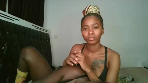 Snapshot of hottie_mistie chatting on April 21, 2026, 2:51 am hottie_mistie online show from April 21, 2026, 2:51 am
