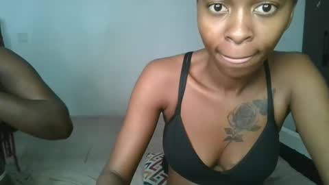 Snapshot of hottie_mistie chatting on May 25, 2026, 7:47 am hottie_mistie online show from May 25, 2026, 7:47 am