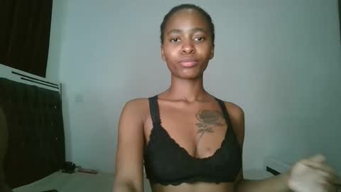 hottie_mistie online show from May 31, 2026, 6:20 pm
