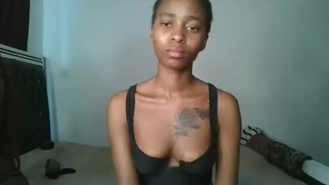 hottie_mistie online show from June 5, 2026, 6:52 am