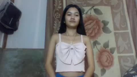 Snapshot of hottie_ptite chatting on December 1, 2025, 8:30 am hottie_ptite online show from December 1, 2025, 8:30 am