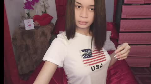 Snapshot of hottie_rhaffa chatting on March 28, 2026, 11:48 pm Terra online show from March 28, 2026, 11:48 pm